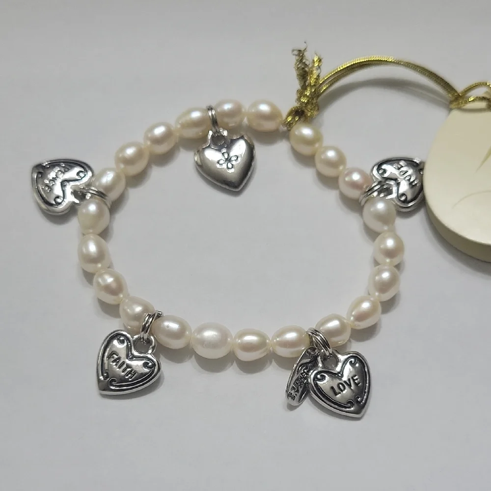 ALEXA'S ANGELS CHILD'S CHARM BRACELET NWT